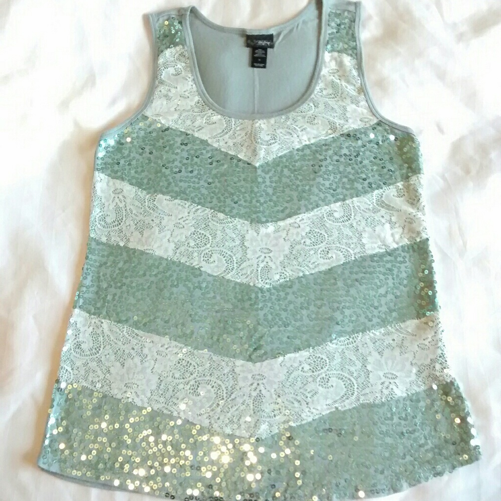 NWOT daytrip top,